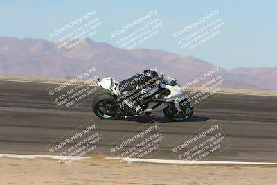 media/Dec-15-2023-Apex Assassins (Fri) [[91f19fb1c7]]/Racer 2/Session 2 (Bowl Exit)/